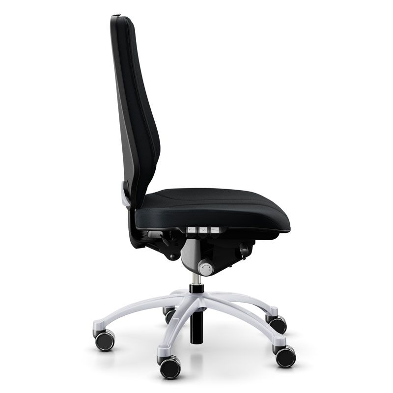 RH Logic 400 XL Chair - Black w/ Silver Base