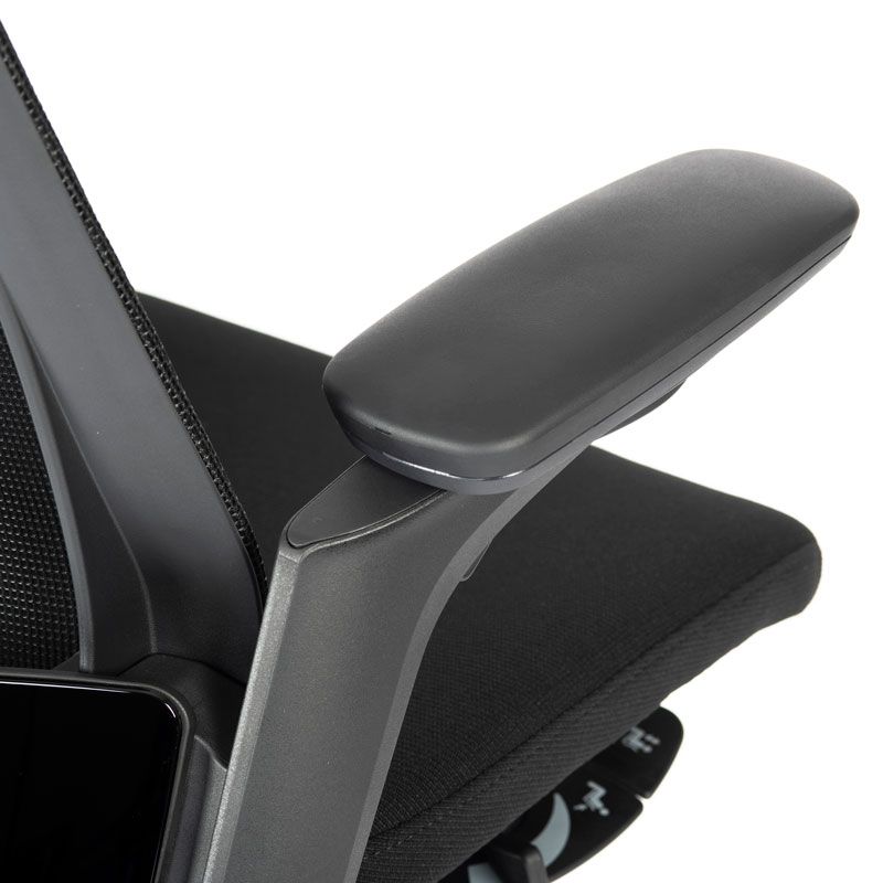 Okamura Finora Mesh Office Chair