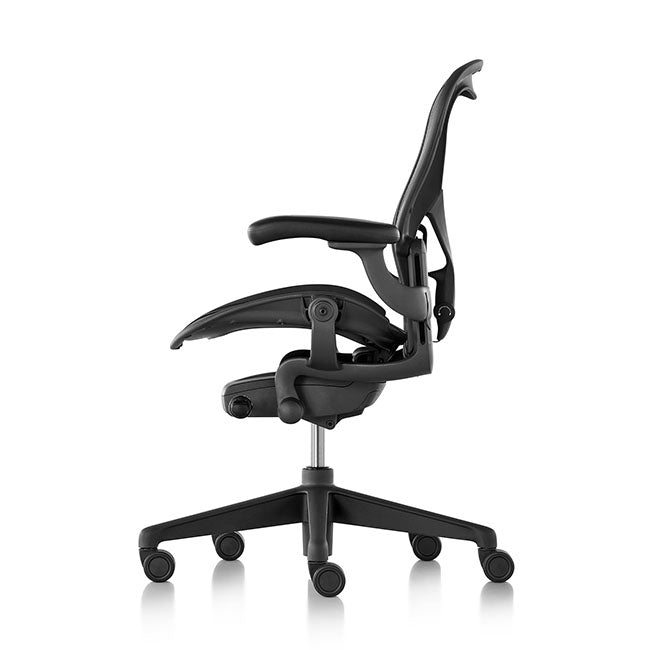 Herman Miller Aeron Chair Graphite - Size B